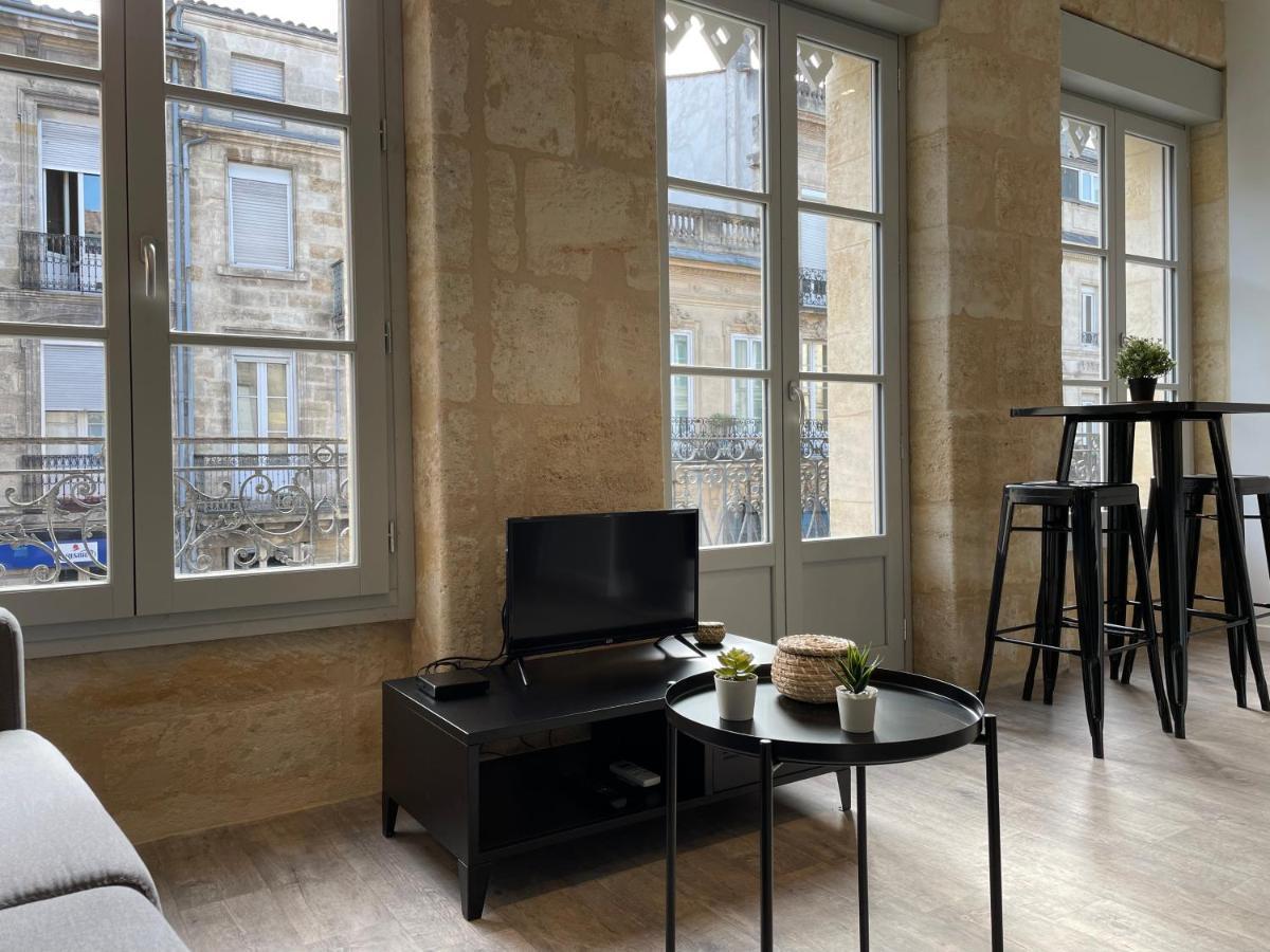 Superbes Studios De Charme, Lumineux Et Climatises En Plein Centre Bordeaux Luaran gambar